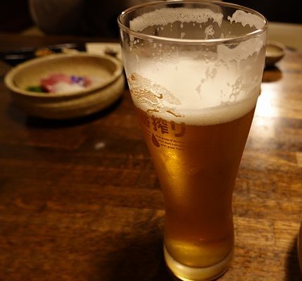 板前キッチン兎の生ビール